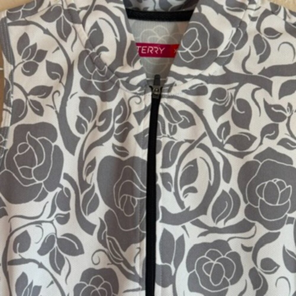 Terry Sleeveless Floral Active Top – Gray & White, Half Zip, Size XL - Picture 2 of 6